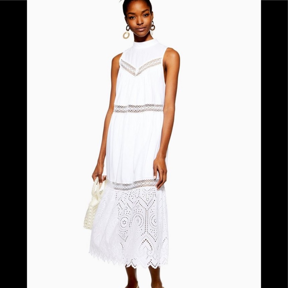 BEAUTIFUL NEVER WORN DRESS